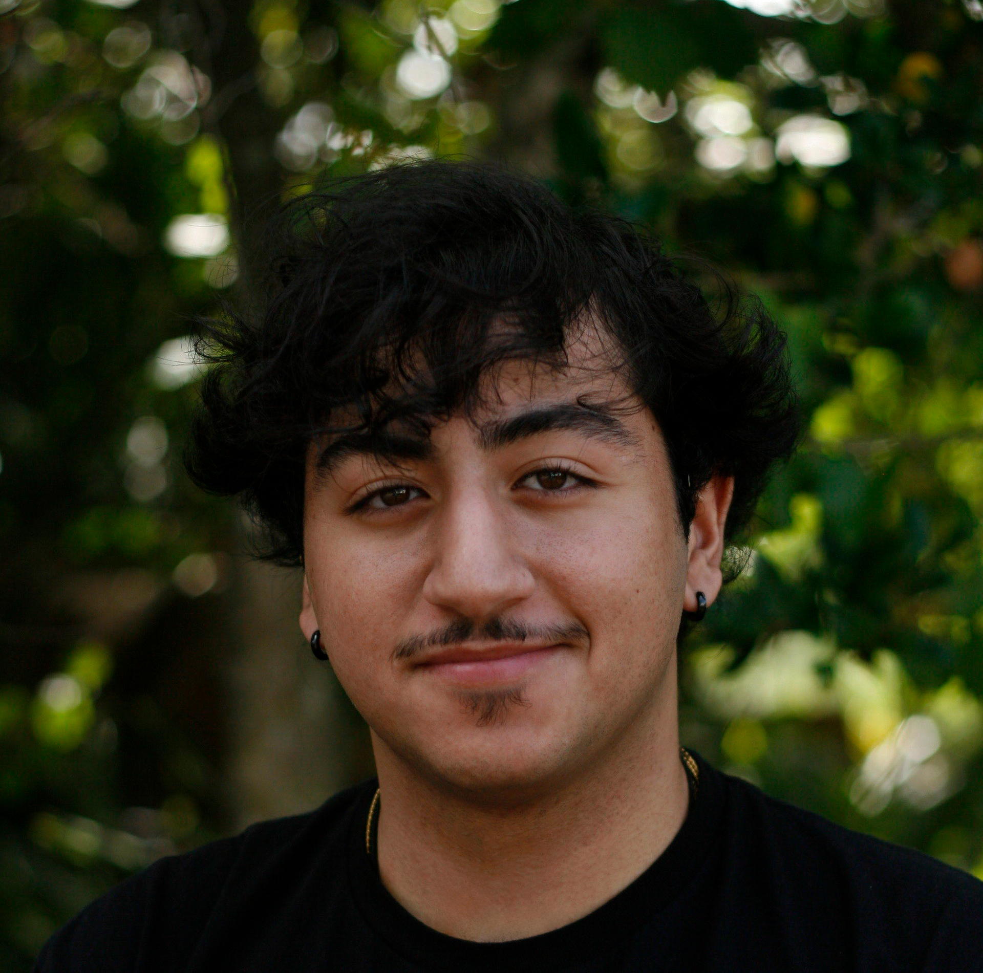 Sean Bilmez, MA / Receptionist