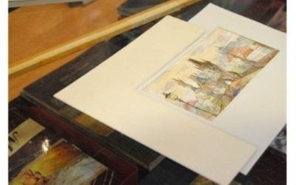 Produzione di cornici per stampe