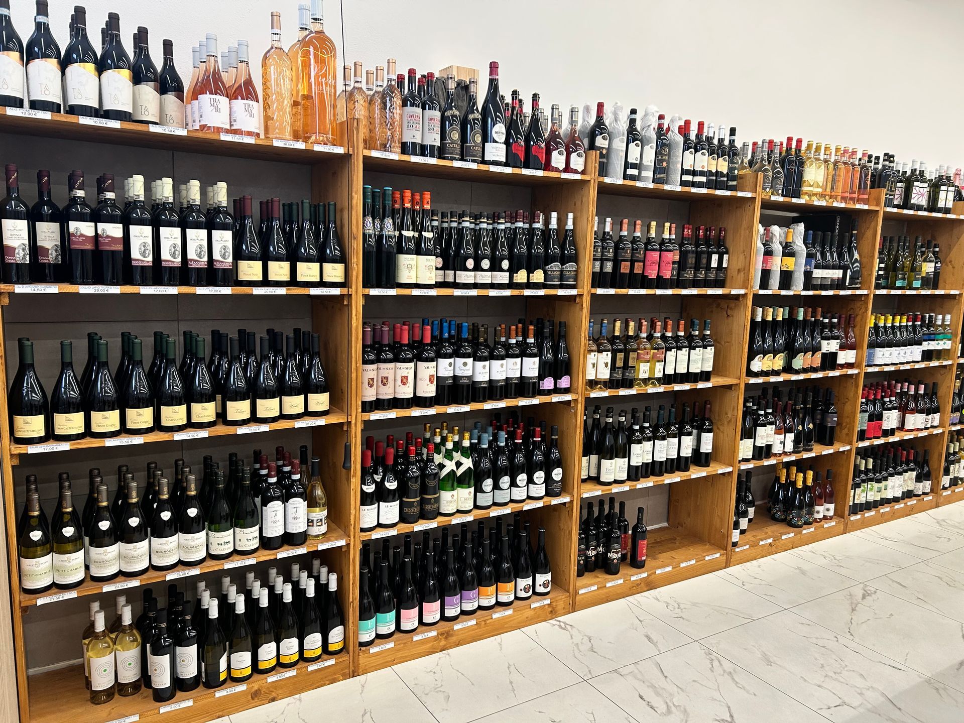 vendita di alcolici e vini