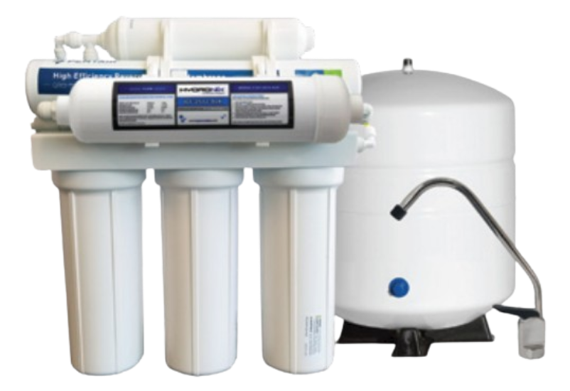 Reverse osmosis water filtration system with white filters and tank.