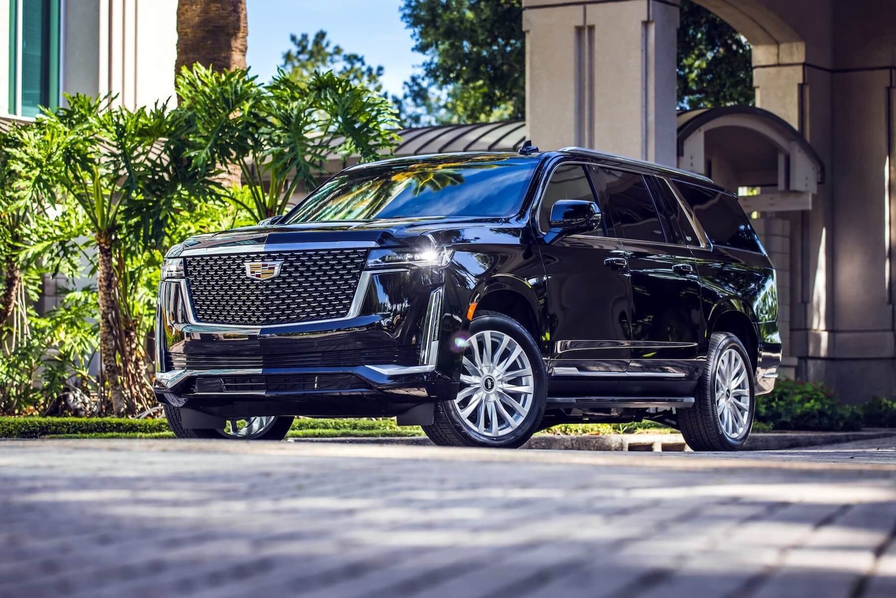 Long Beach limousine company providing chauffeur SUV service