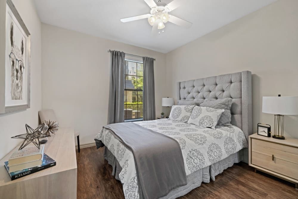 Spacious Bedroom with Ceiling Fan at The Marquis at Brushy Creek