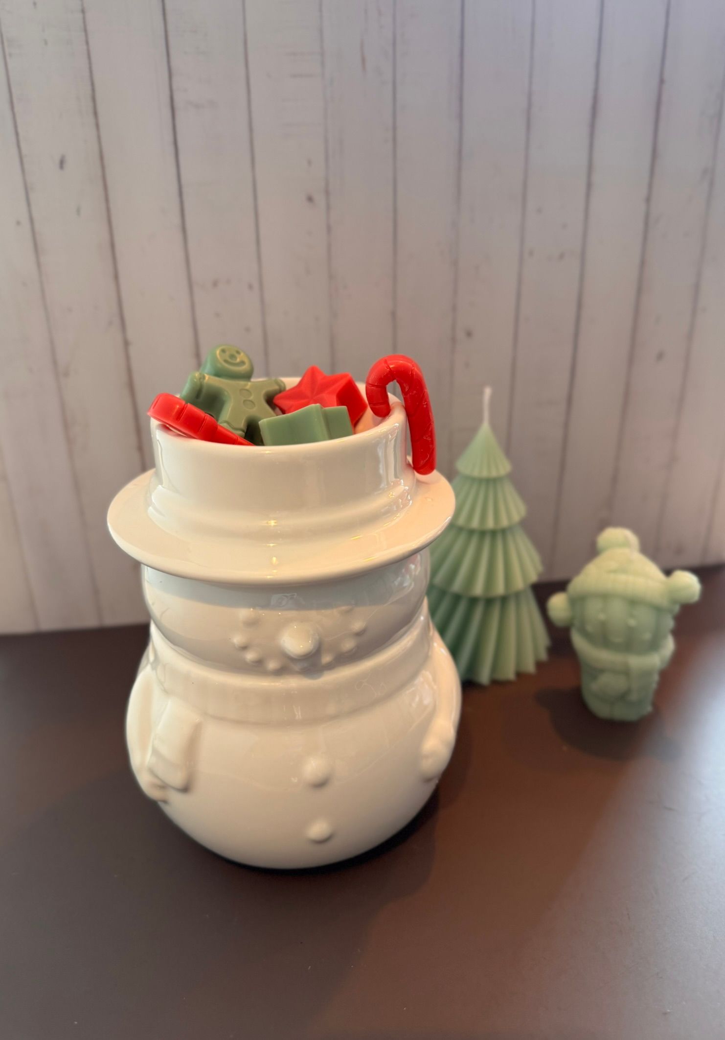 Wax brander sneeuwpop