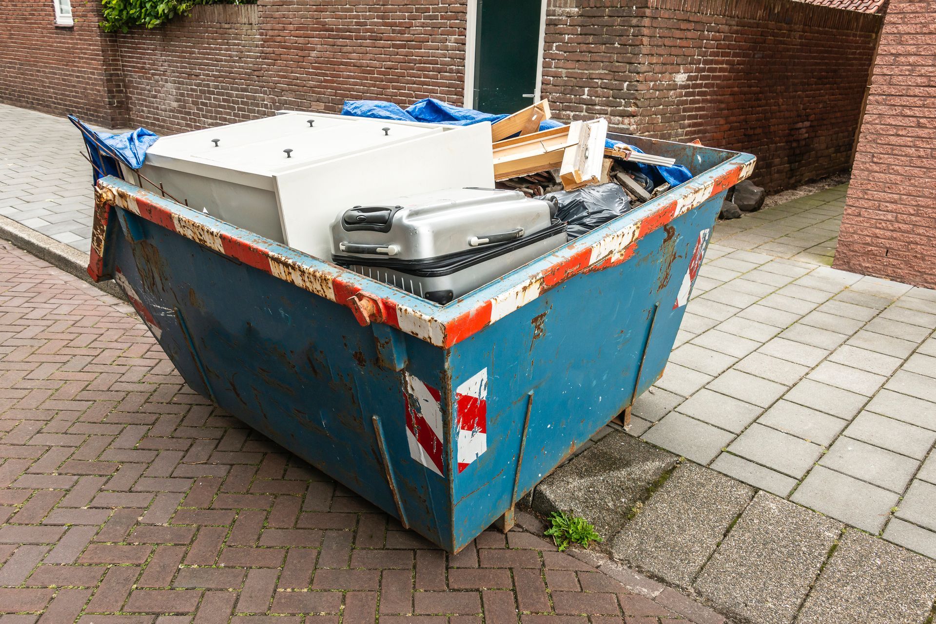 Industrial Steel Waste Container – Fair Oaks, CA – Junk Pirates