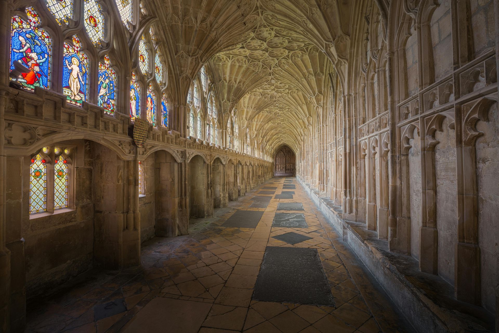 Oxford University - Hogwarts
