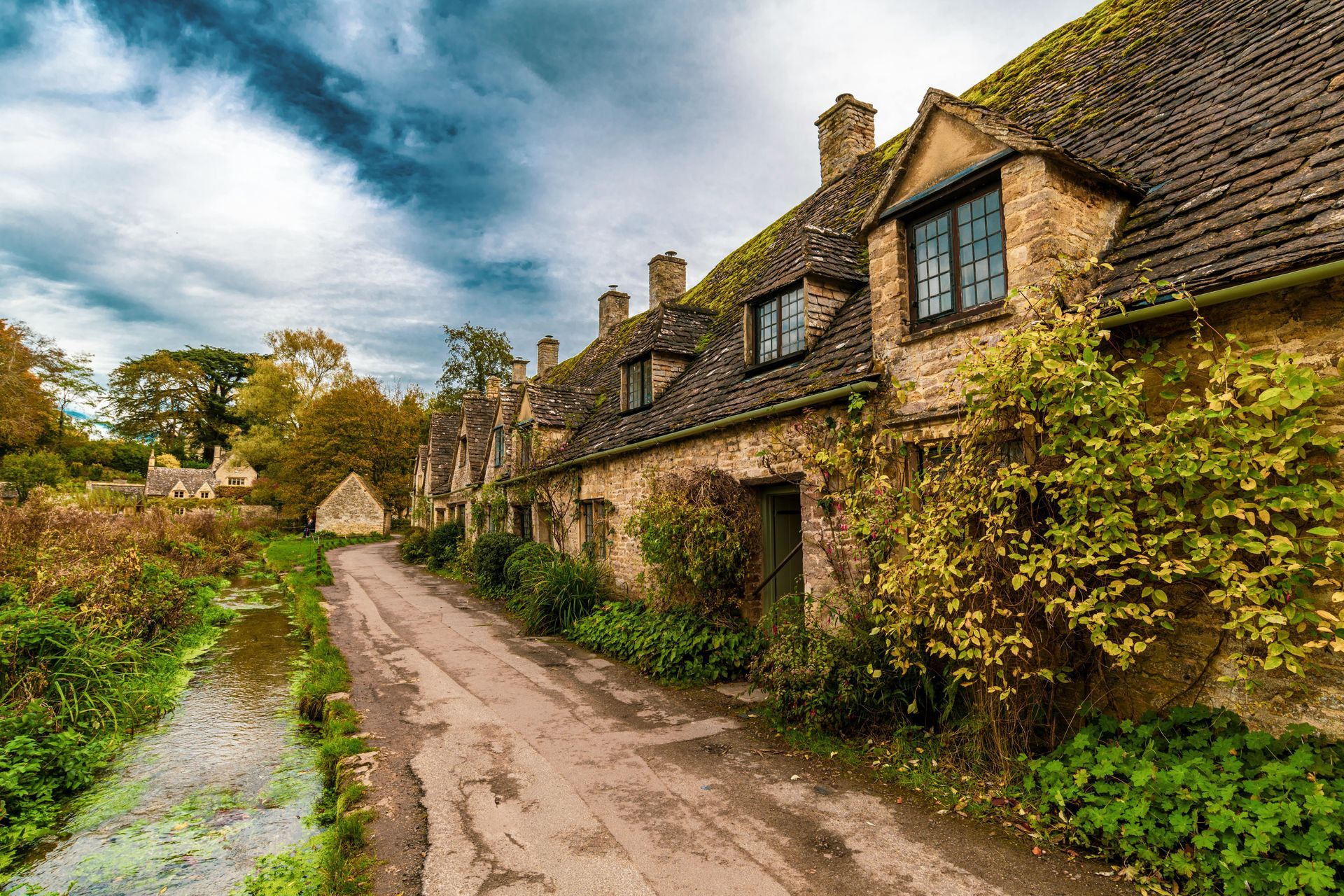 Bibury England fantasy cottages in Cotswolds
