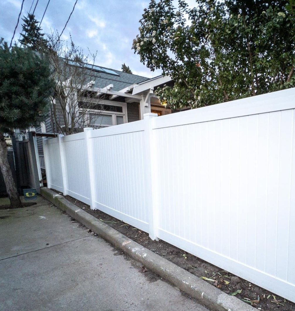 vinyl fence company