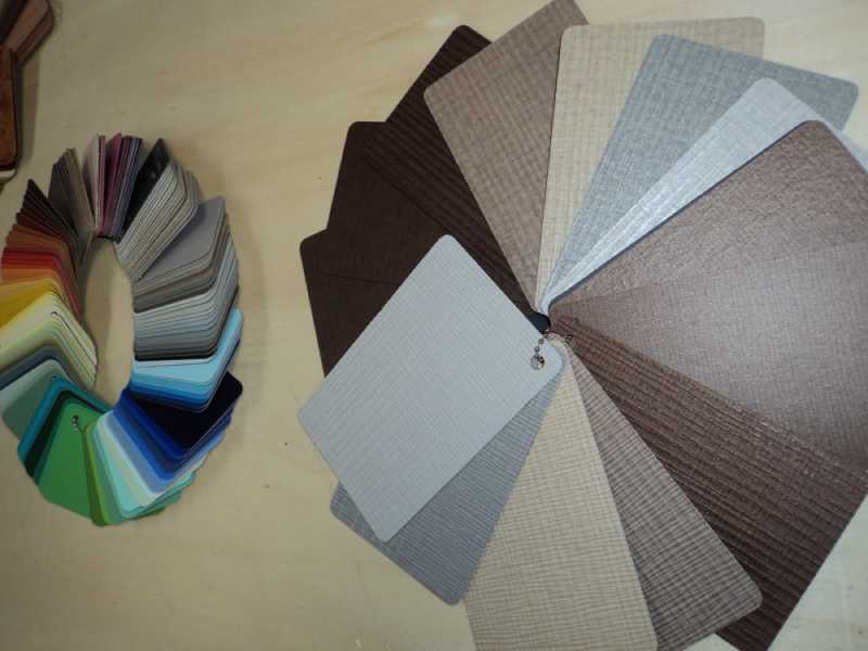 Campionario di pannelli in legno