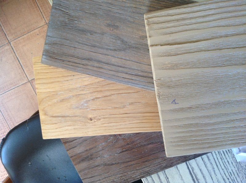 Pannelli di diversi tipi di legno