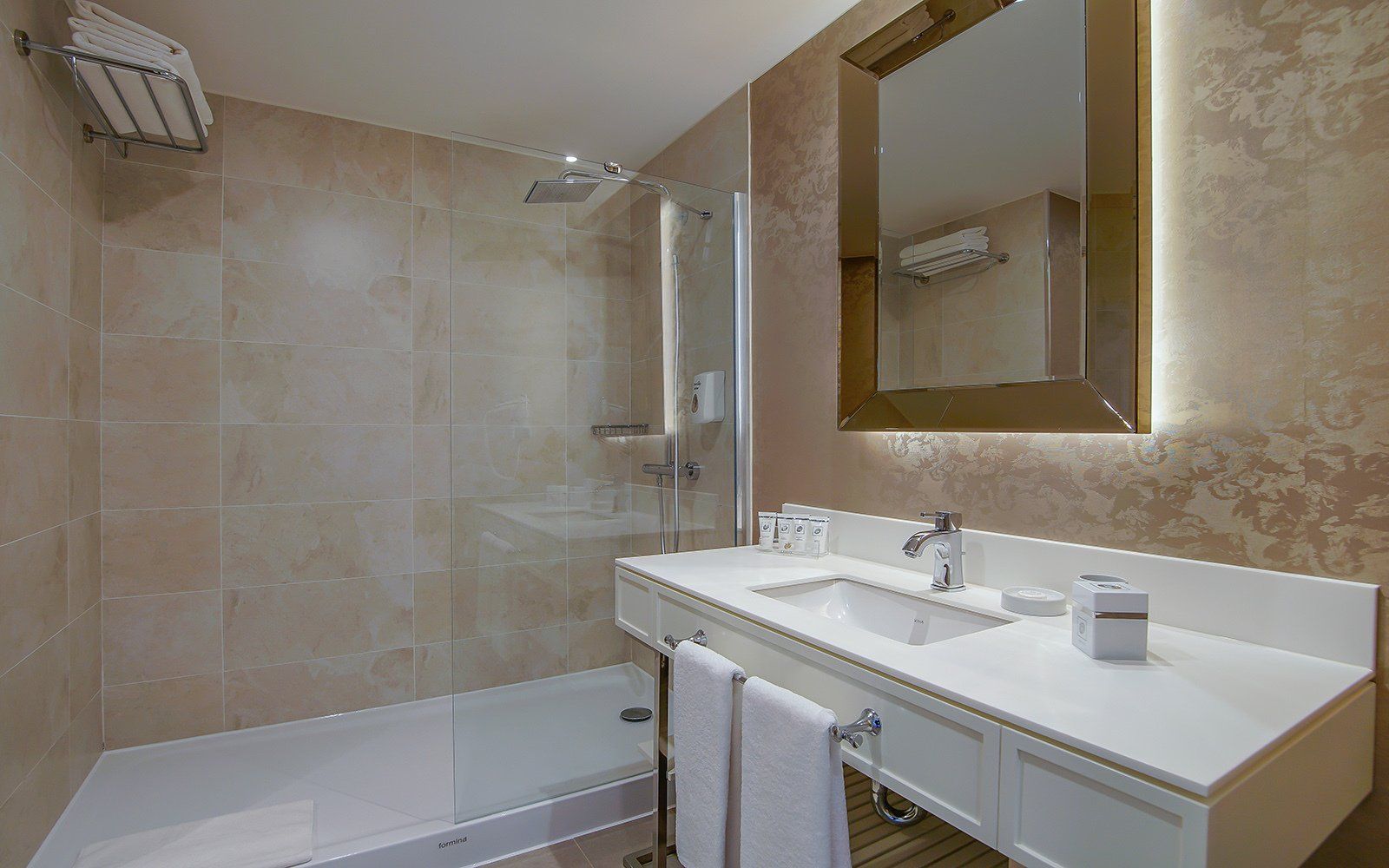 Limak Cyprus Deluxe Hotel , Rooms & Suites