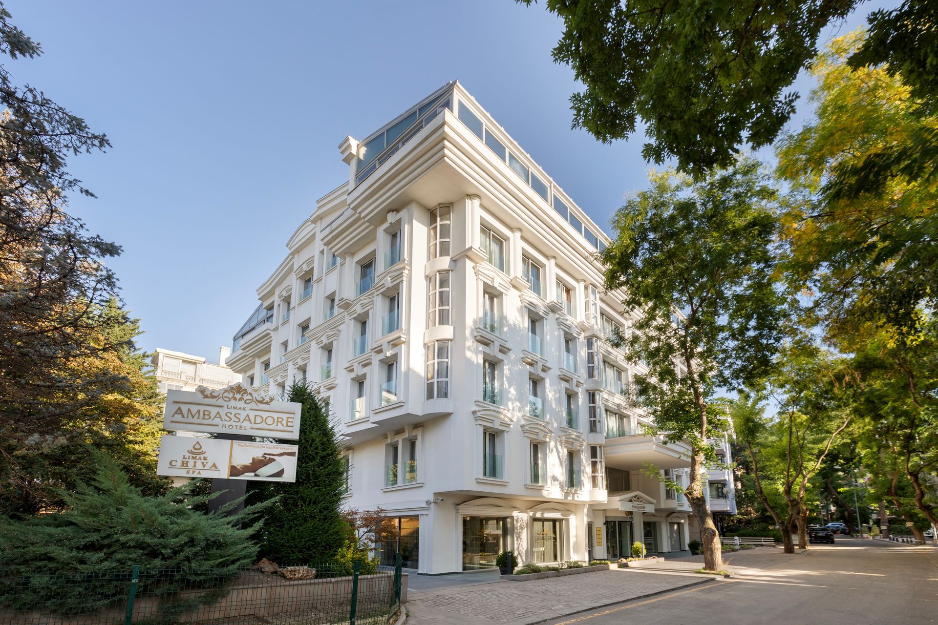 Limak Ambassdore Hotel