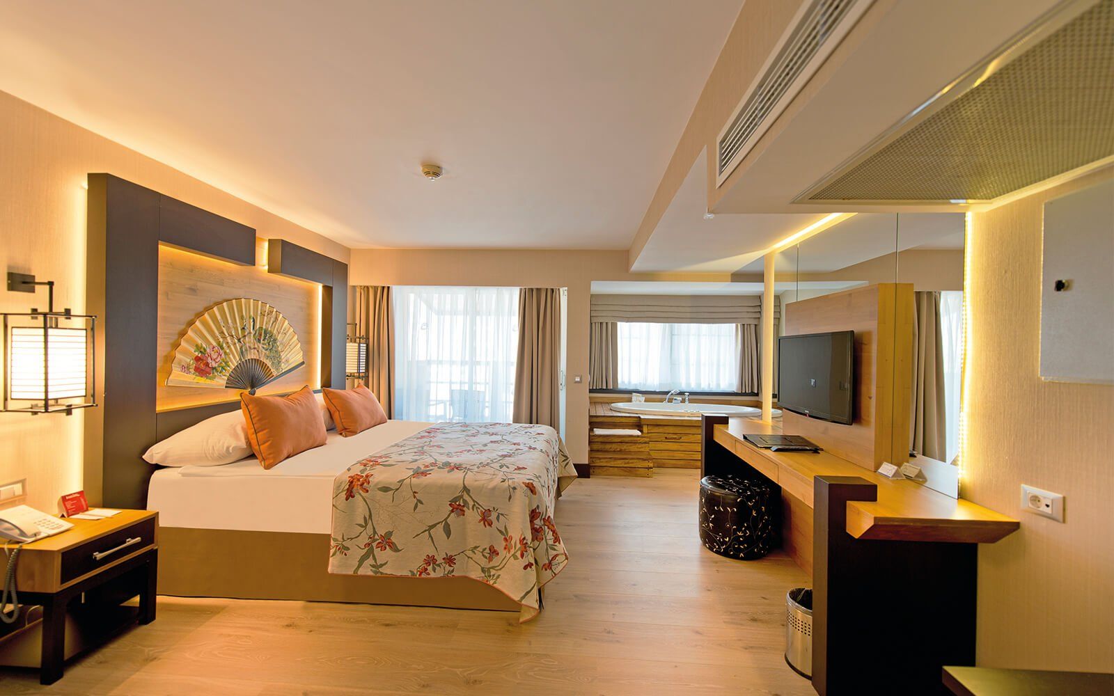 Limak Lara Deluxe Hotel & Resort ,Deluxe Jacuzzi Suite