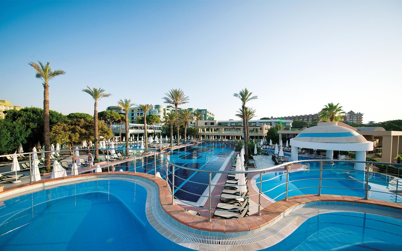 Limak Atlantis Deluxe Hotel & Resort ,   Бассейны