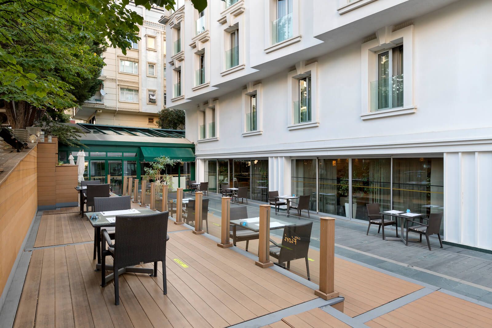 Limak Ambassadore Hotel , Cafe Fiori
