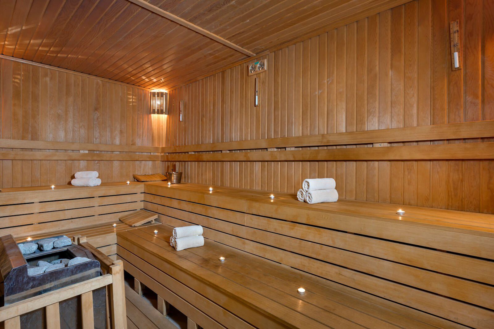 Limak Ambassadore Hotel , Sauna