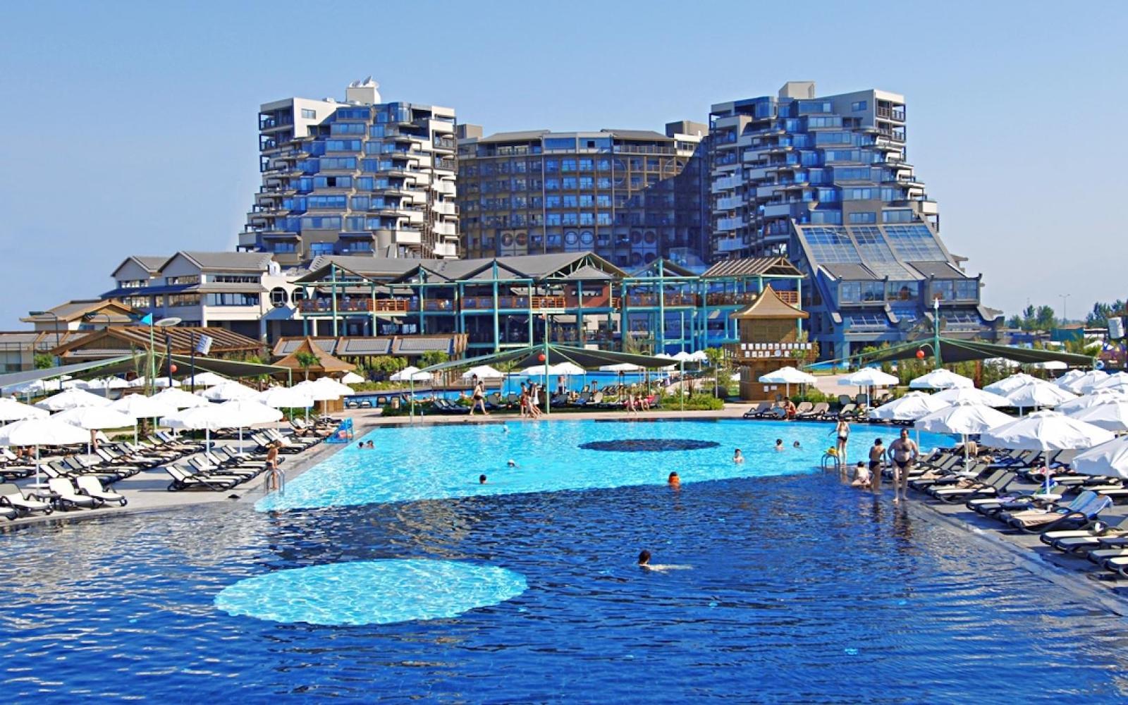 Limak Lara De Luxe Hotel & Resort , Schwimmbecken