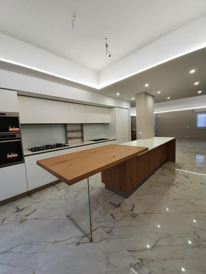 arredamento moderno montato dopo trasloco