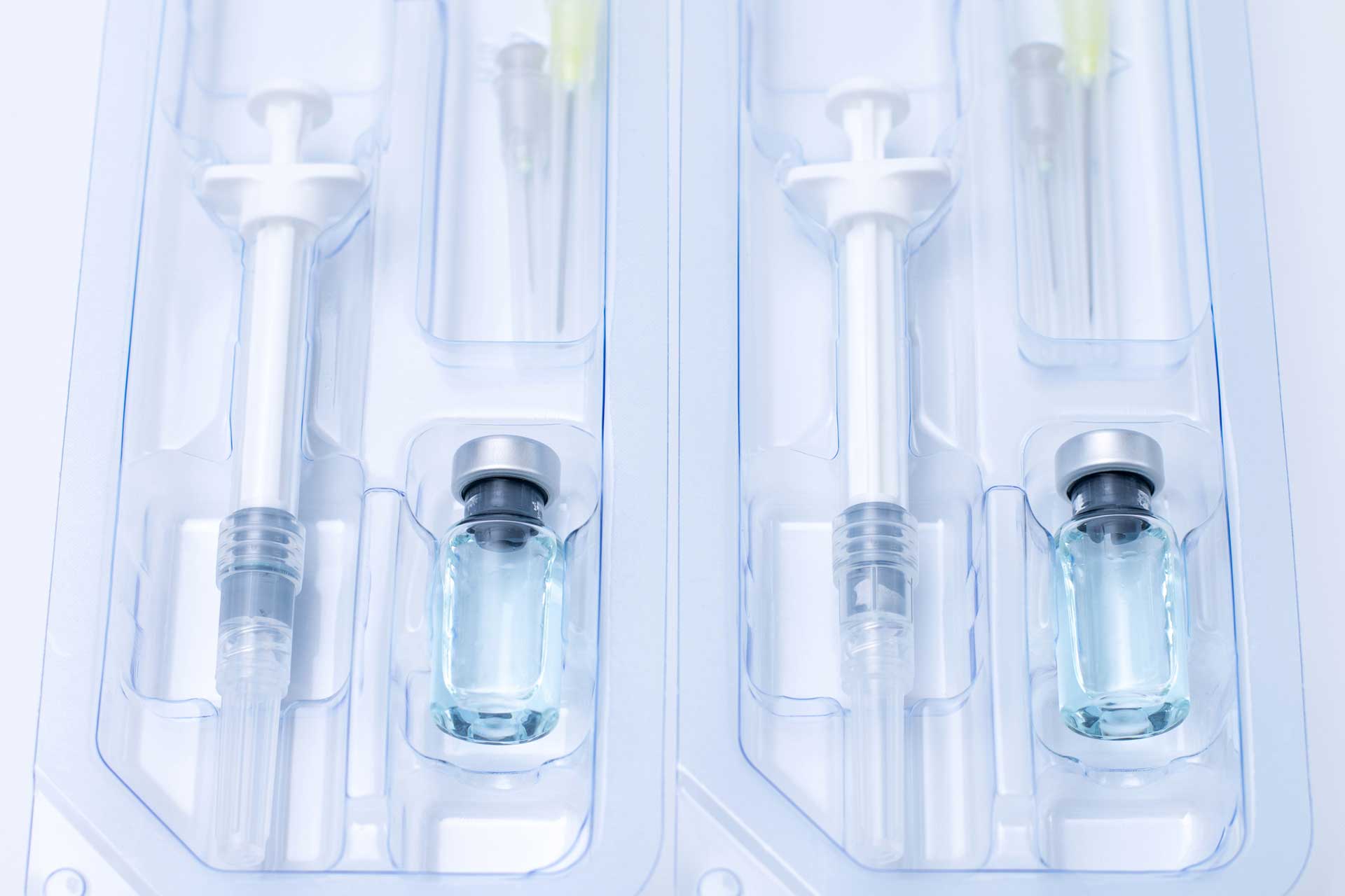 Syringe Set in Plastic Package Container