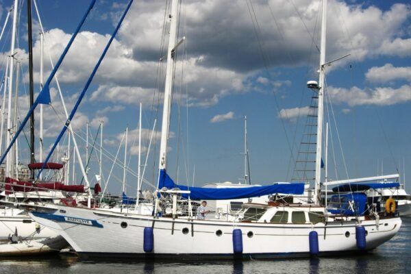 private yacht rental boston