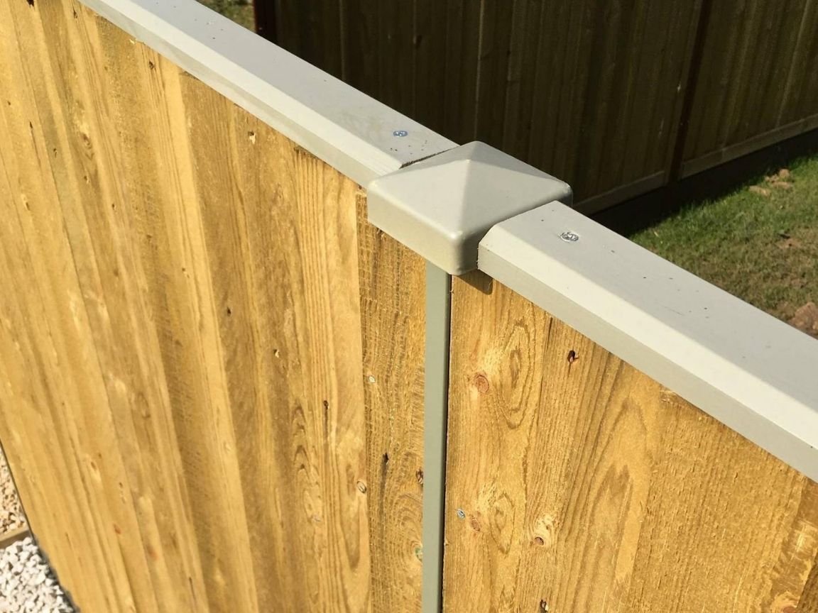 fence and post plastic capping