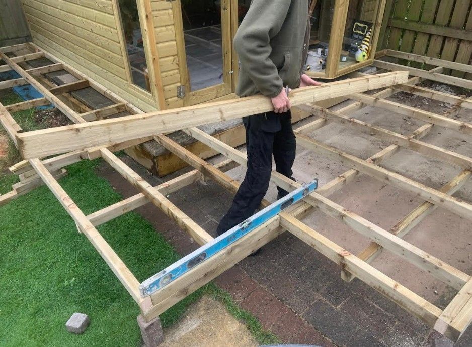 Fencing York decking installers in Huntington