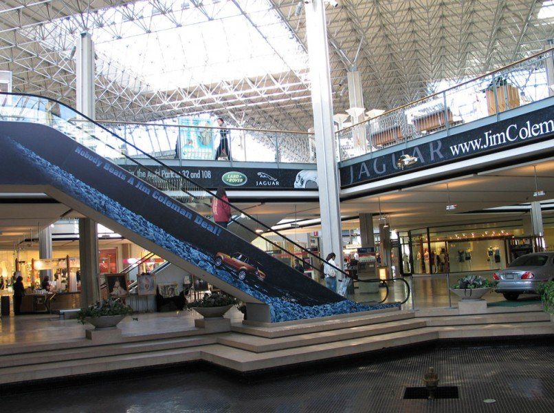 Restaurants and Shops Gallery