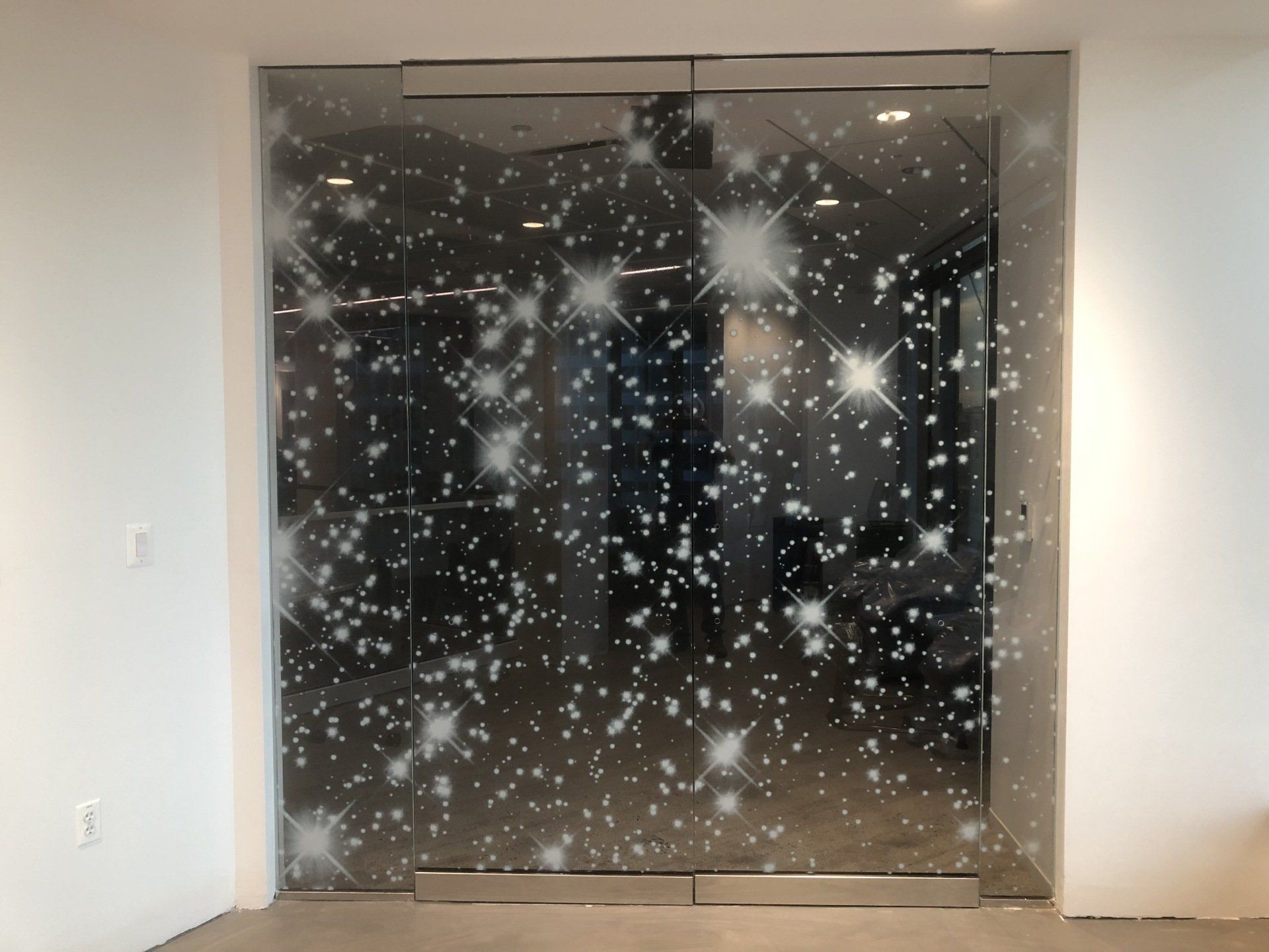 Glass Surfaces/Partition graphics