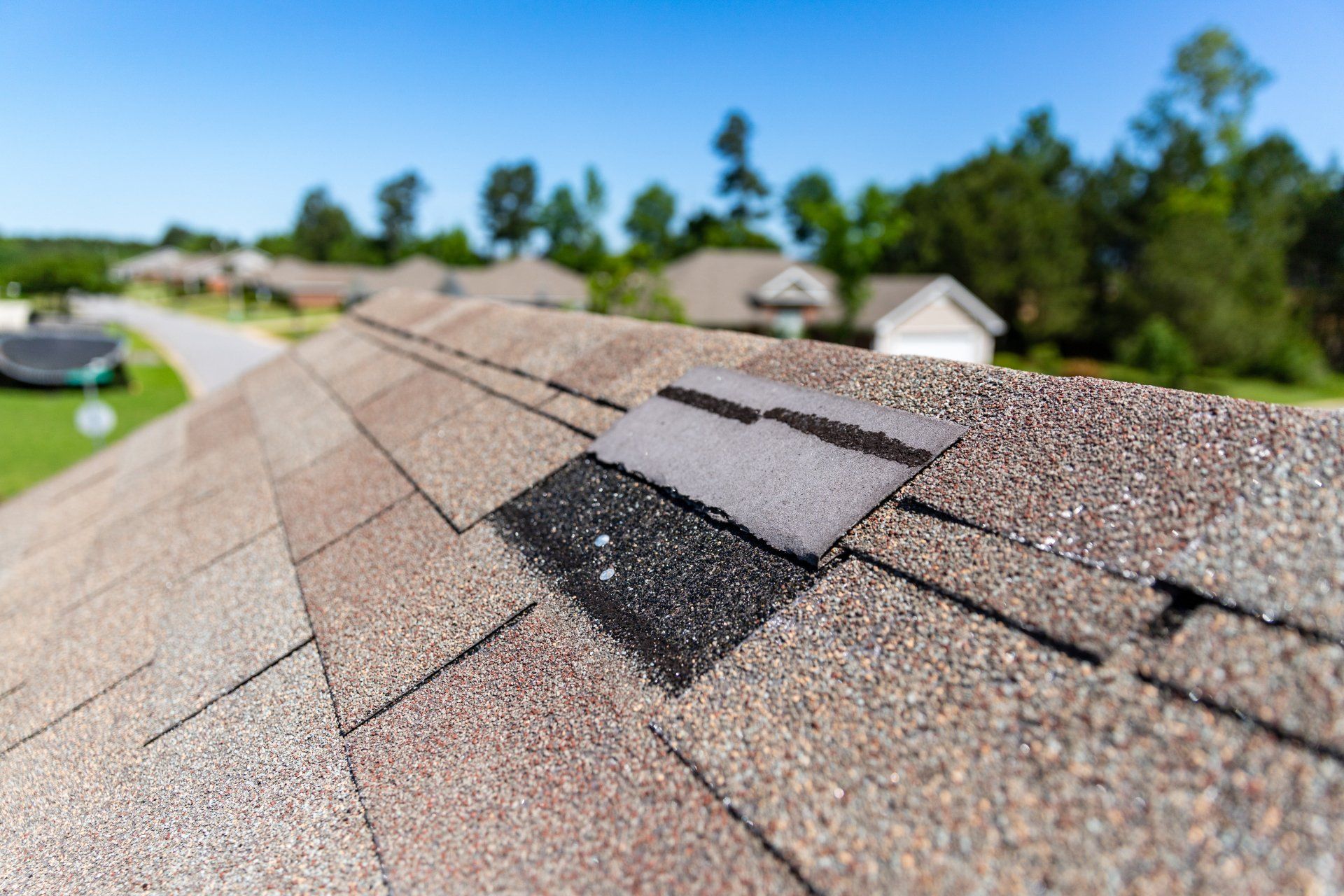 How Do You Know if You Need Roof Repairs?