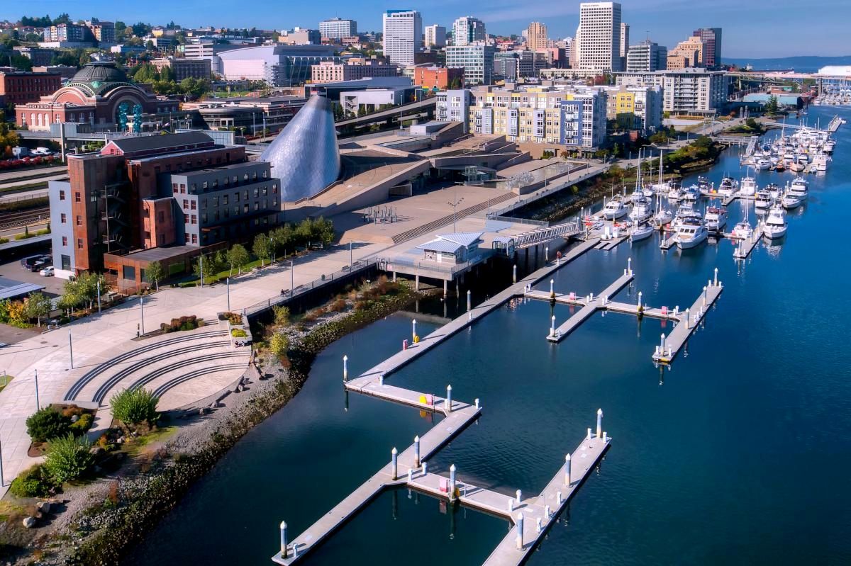 Rapid Haul Away provides junk removal services in Tacoma, WA