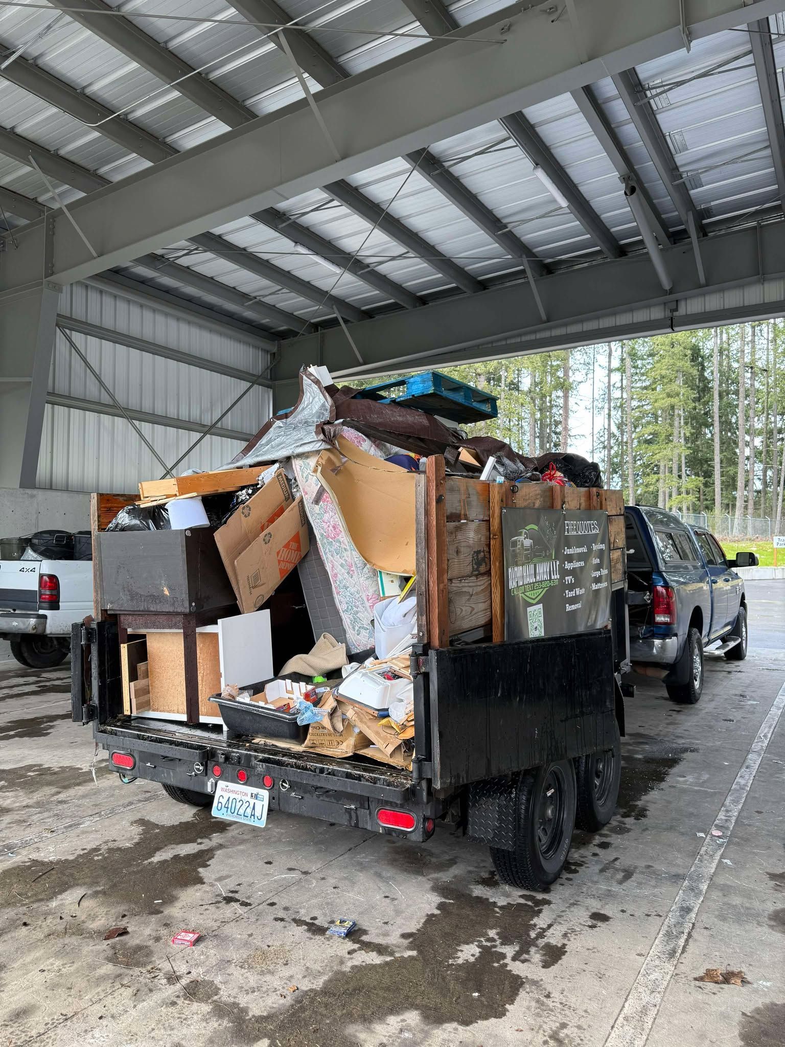garage junk removal services - Rapid Haul Away LLC