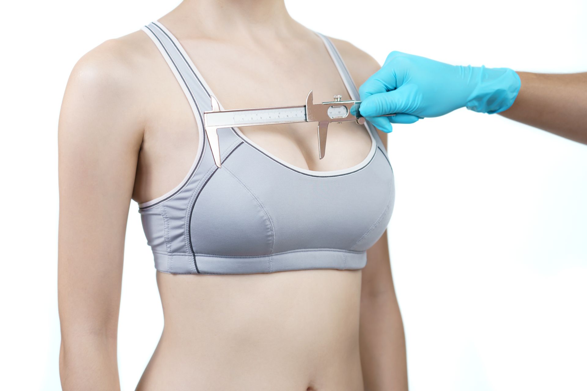 Mamoplastia redutora em São Paulo: Quando reduzir as mamas é indicado?