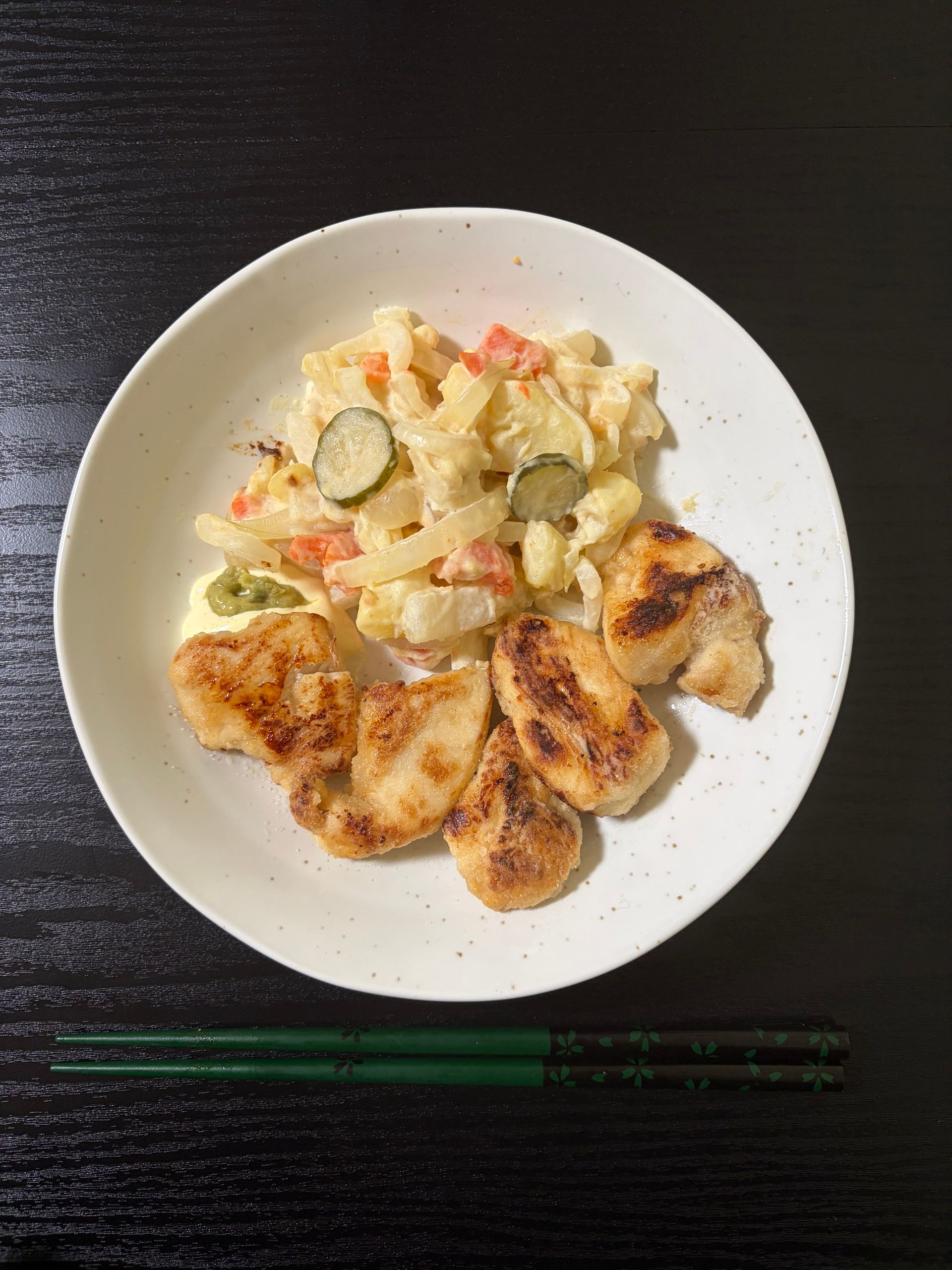 Japanese potatosalade and fried chicken