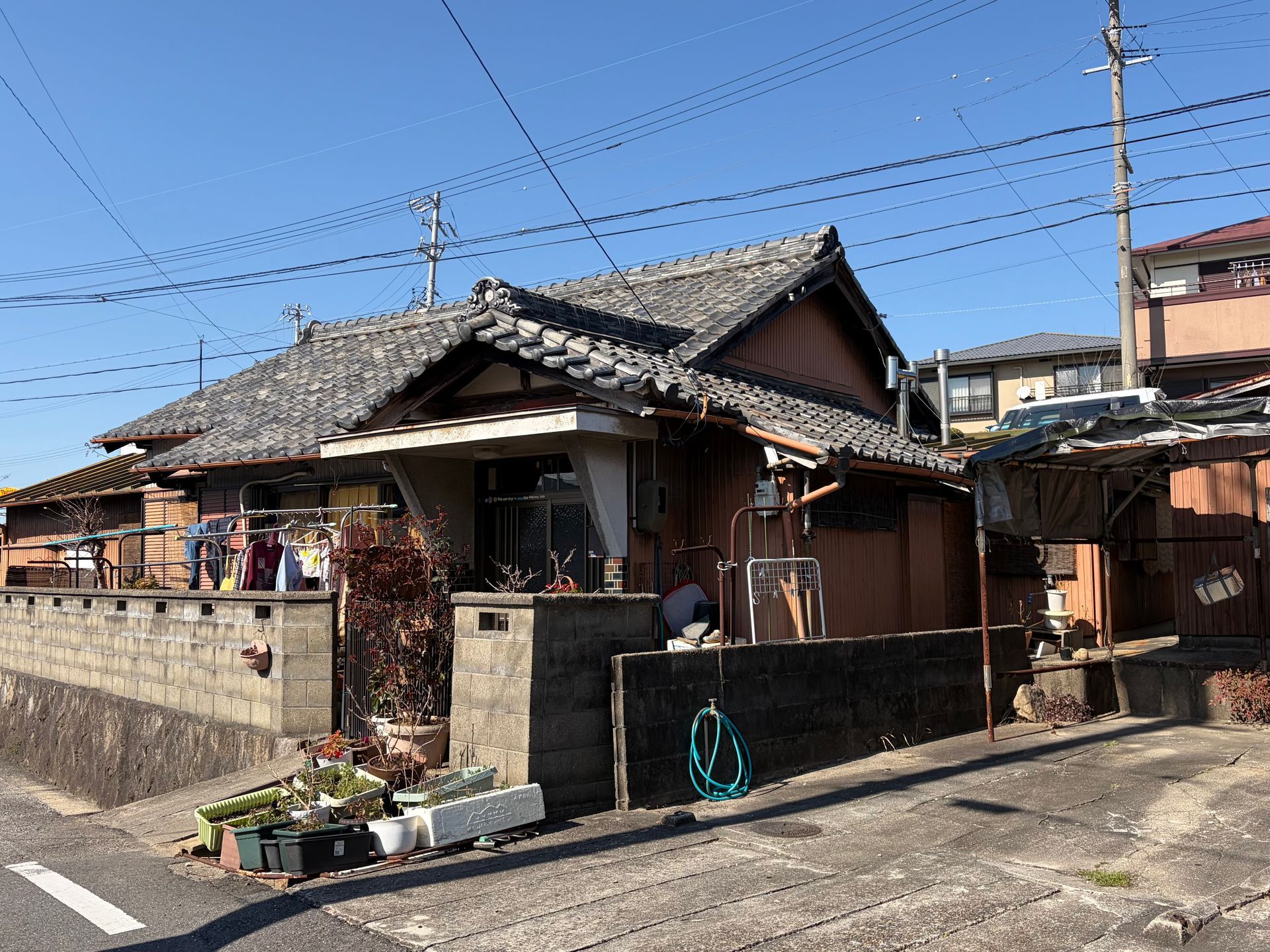 een oud huis in Jinba Okazaki
