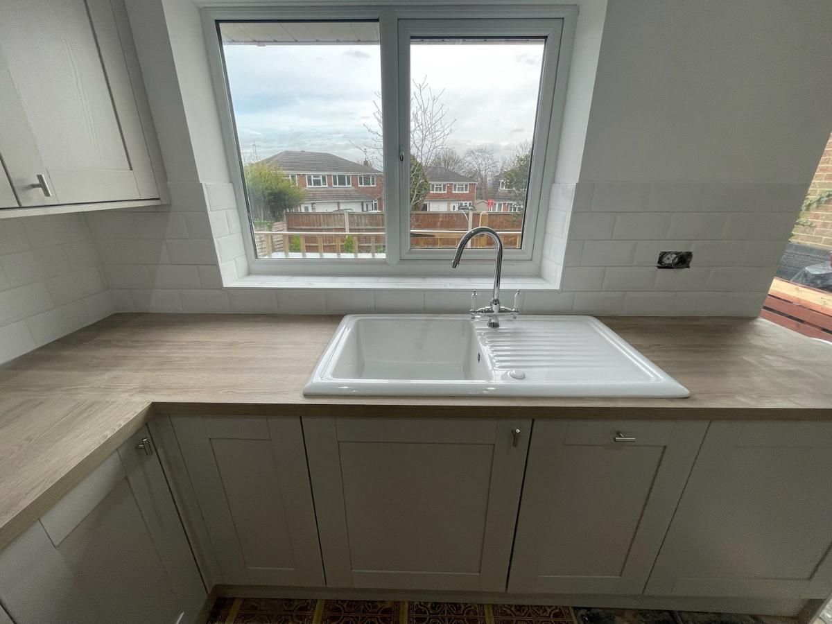 Derbyshire Joinery Specialists installing a new kitchen