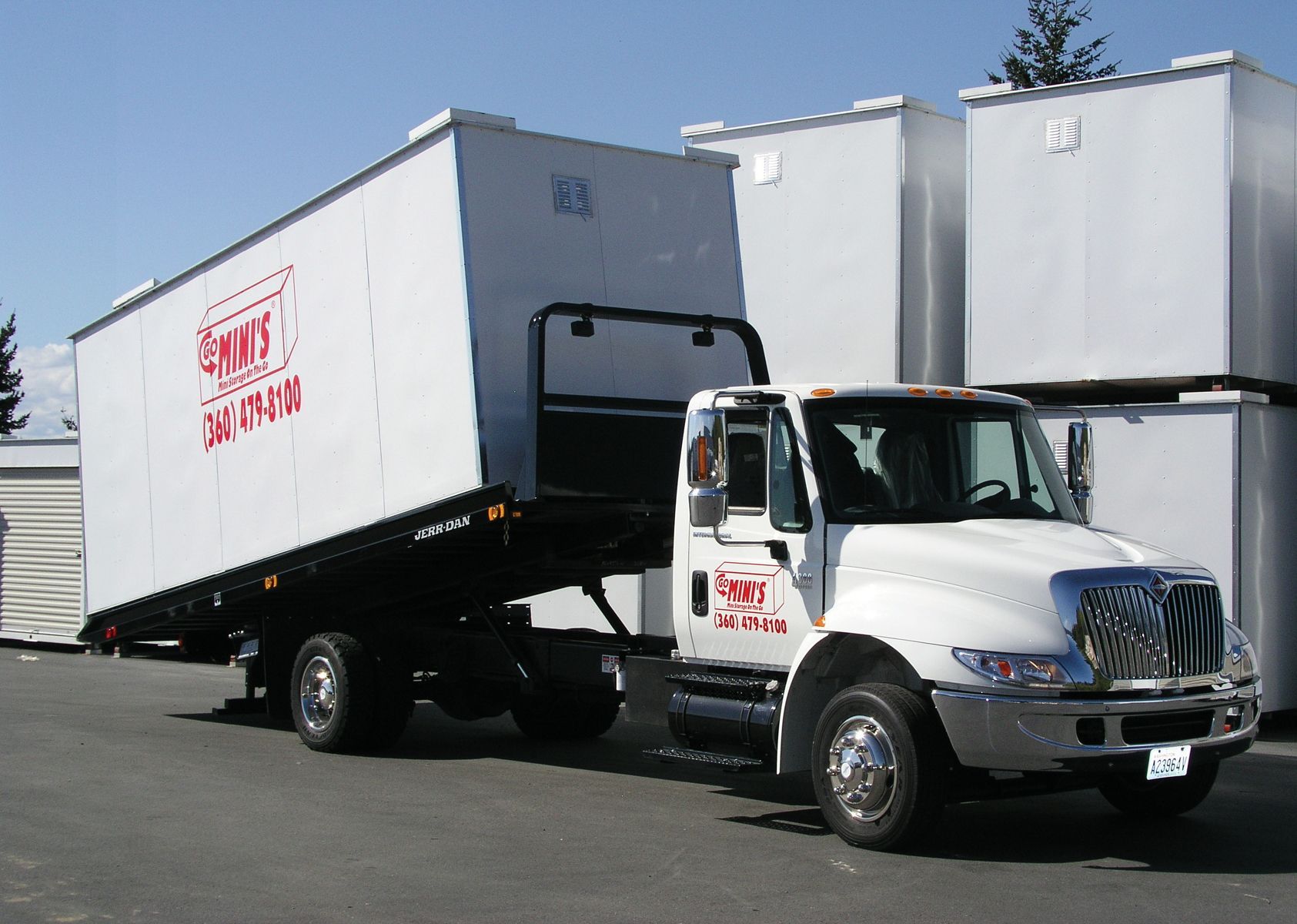 Go Mini Lifting Truck — Bremerton, WA — United Moving & Storage
