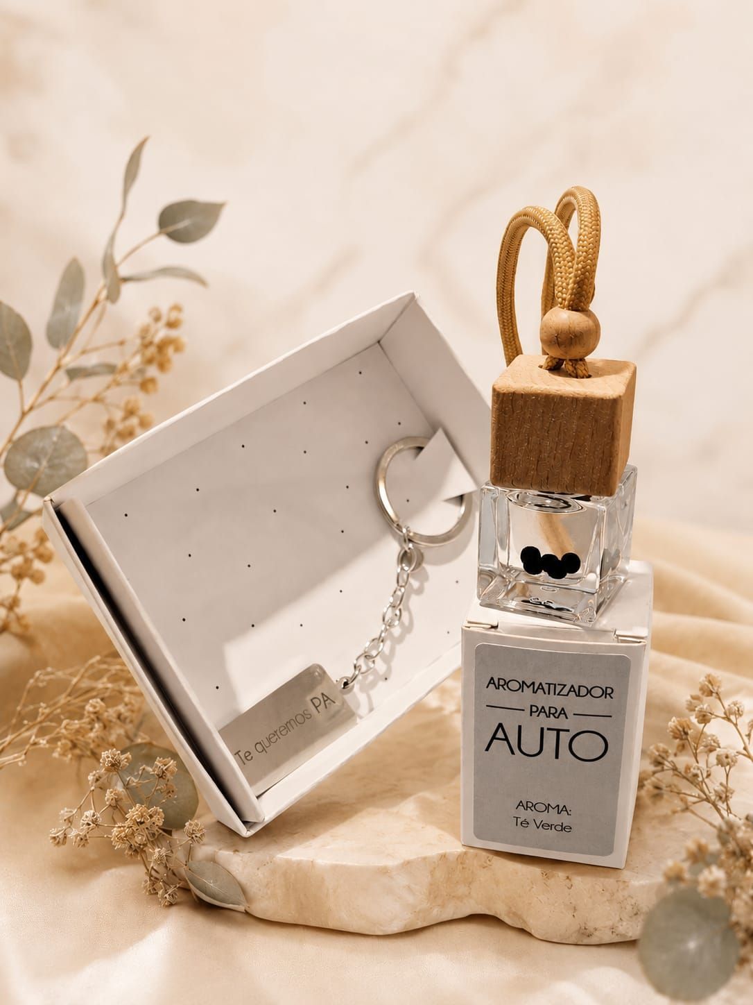 Llavero personalizado + Aromatizador de auto