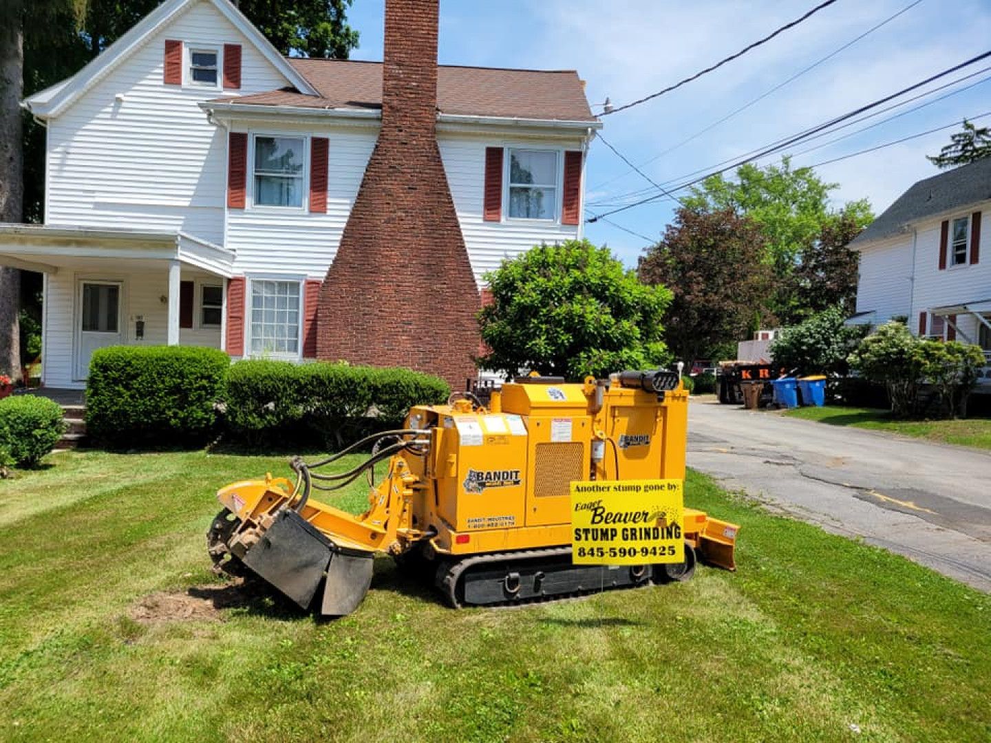 Stump grinding equipment