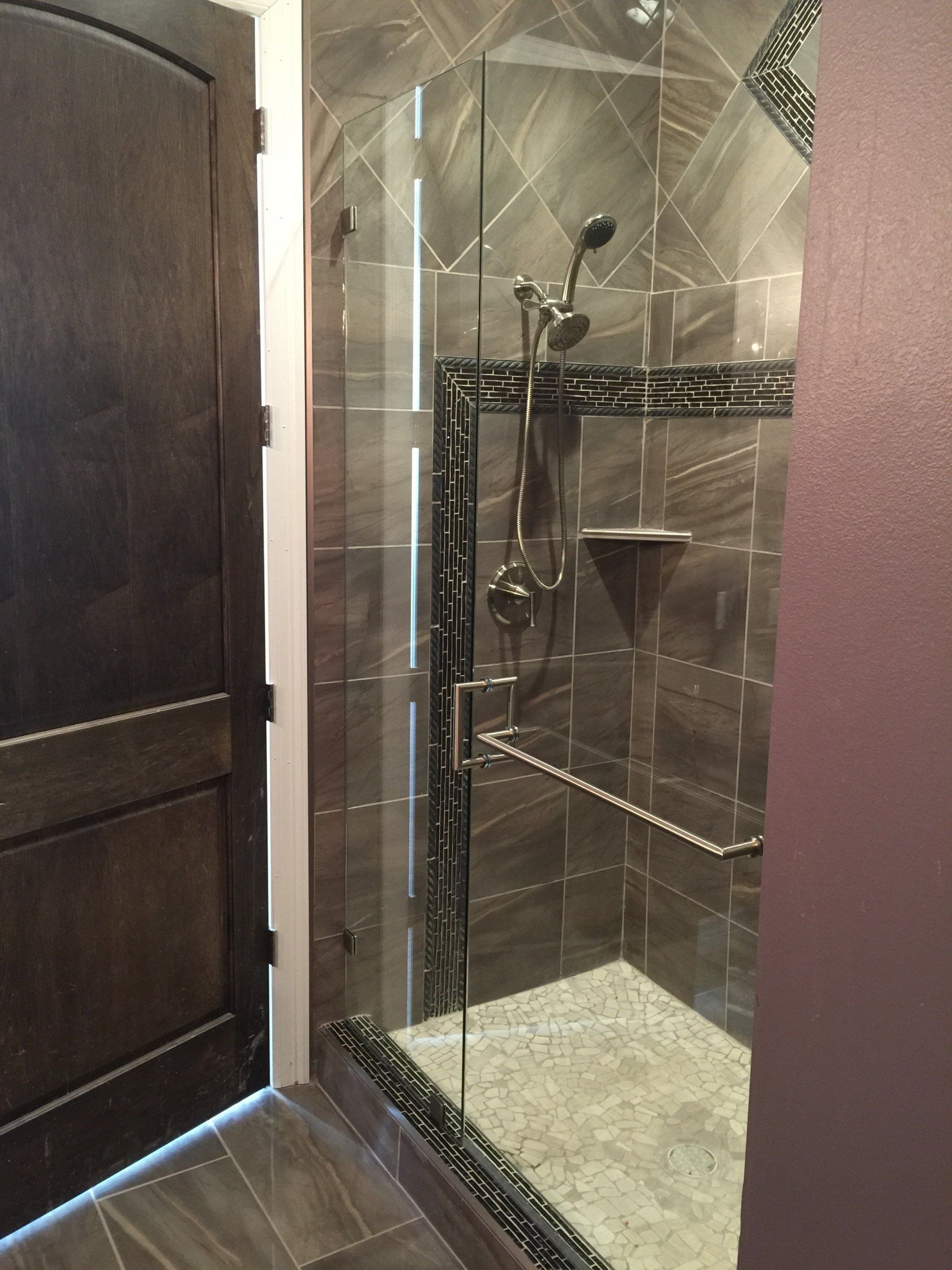 Shower Glass — Pueblo, Co — Mountain West Glass Inc.