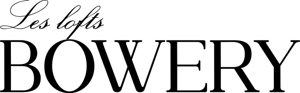 Logotipo del hotel Pink Champagne con texto en letra rosa, una flecha y un letrero de hotel de color azul neón.