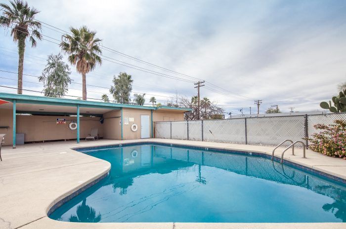 Casa De Caro Apartments