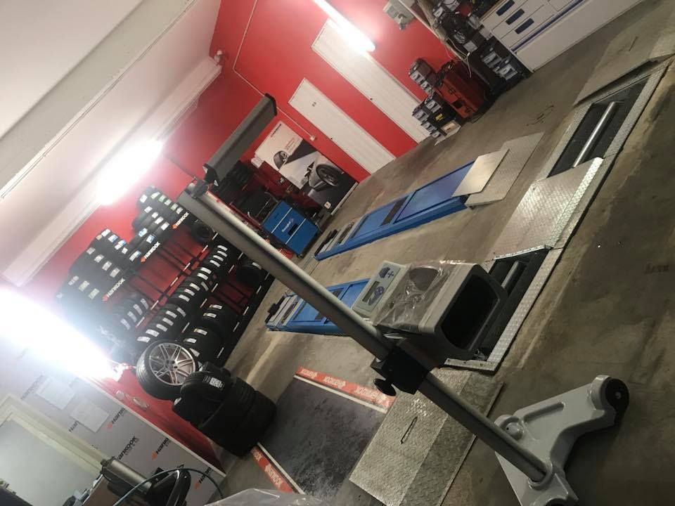 officina meccanica leggera