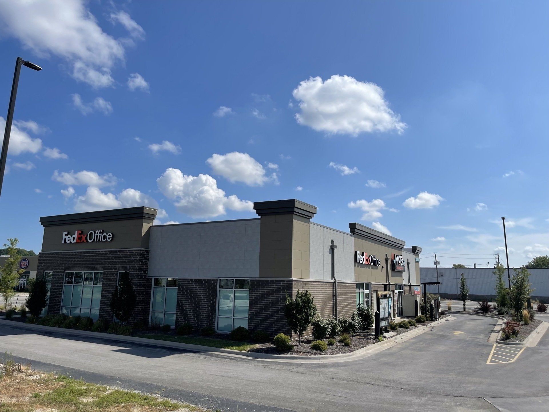 Moline IL Commercial Center