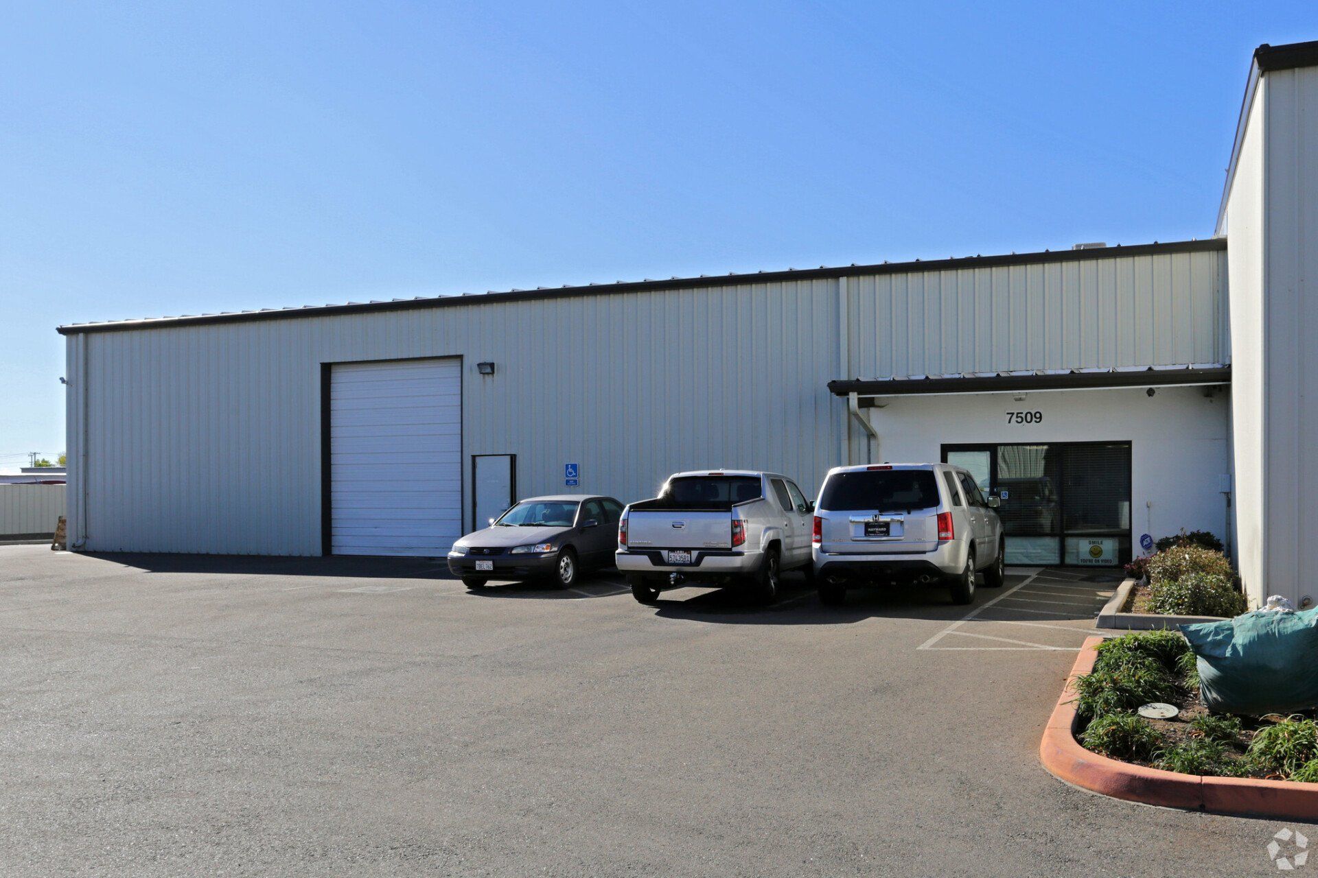 LEASED ! 7,040 SF M2 Heavy Industrial Space Available in Sacramento, CA