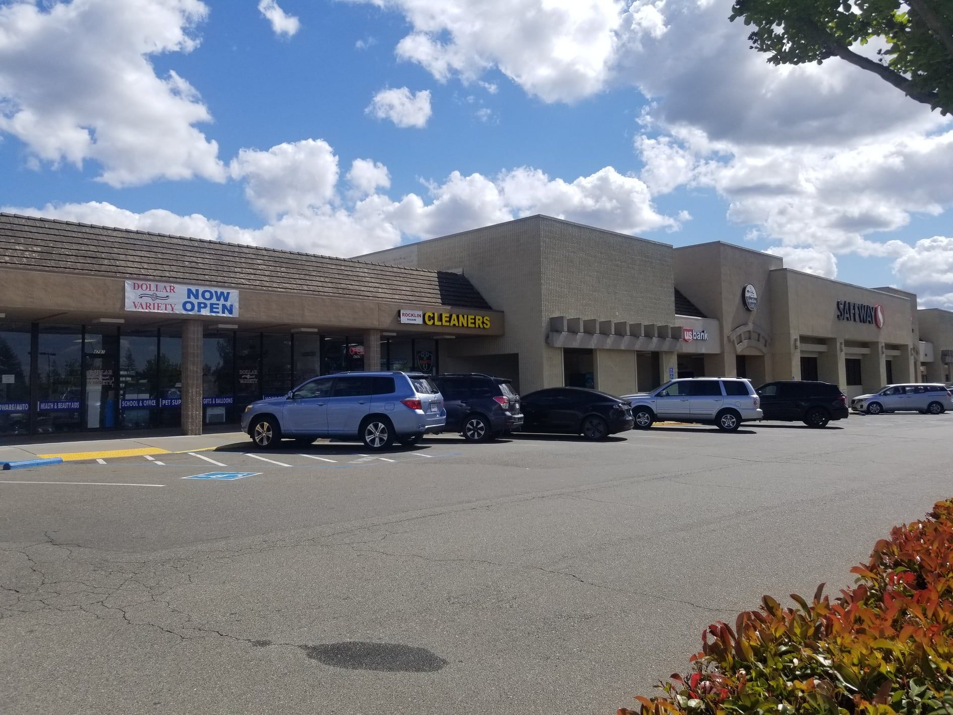 Retail space for SUBLEASE in Rocklin