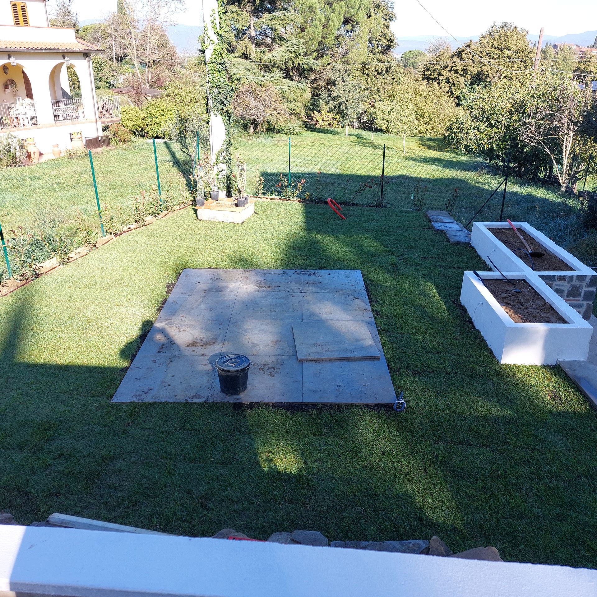 pavimento cemento per piscina