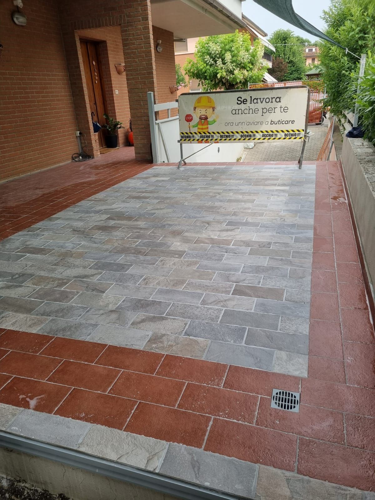 pavimento esterno pietra