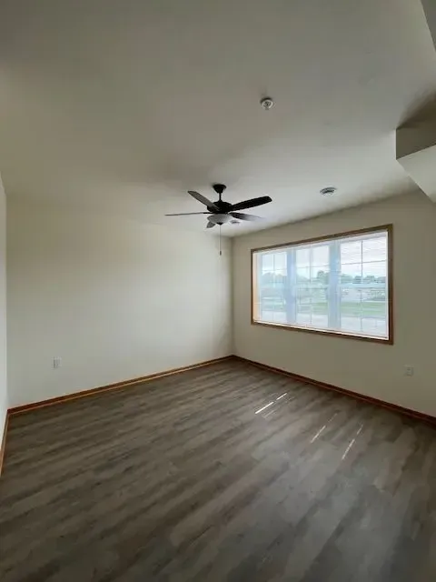 4 bed 1950 sq ft 7