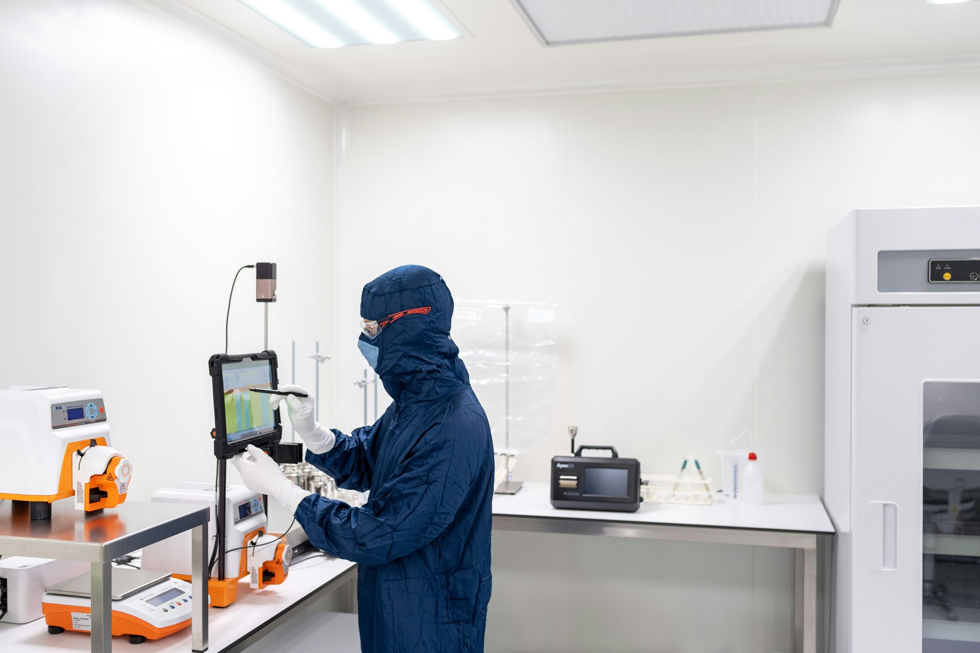 An image of a professional air quality tester in his lab located in Grand Rapids, MI, performing tests