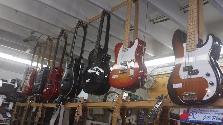 Guitars - Gallup, NM - Andy's Trading Company