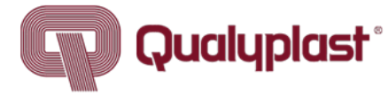 Un logotipo rojo y blanco para Qualyplast sobre un fondo blanco.